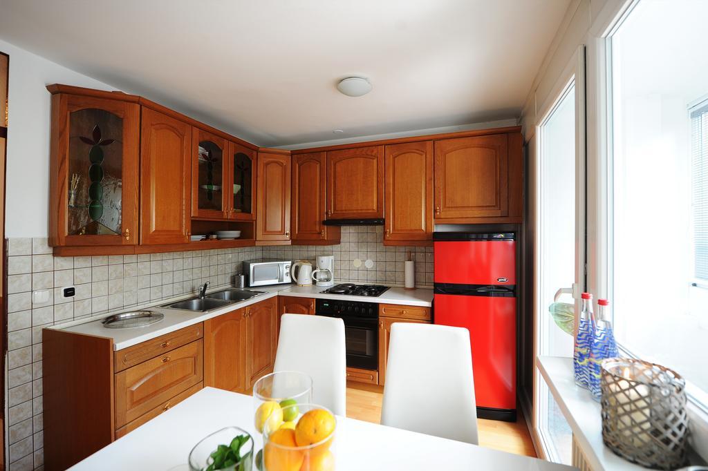 Apartment Trnovo Center *